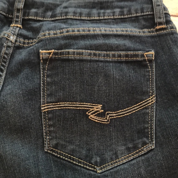 a.n.a Dark Wash Mid-Rise Skinny Jeans Size 31 aka 12P - Picture 3 of 9